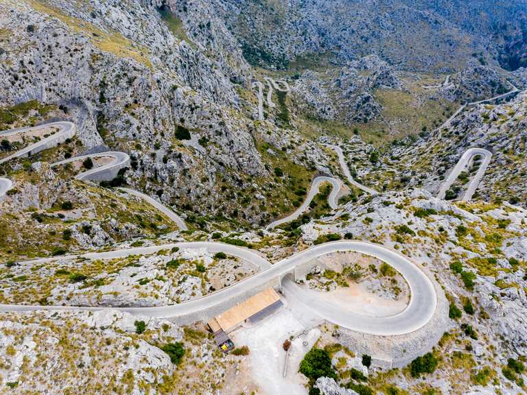 Sa Calobra – the legendary descent with 26 hairpin bends