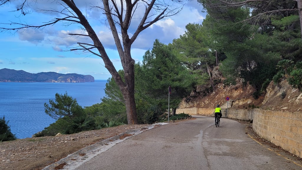 Ermita de la Victoria – La Victoria peninsula climb